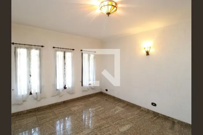 Casa à Venda - Vila Gustavo, 4 Quartos, 180 m2