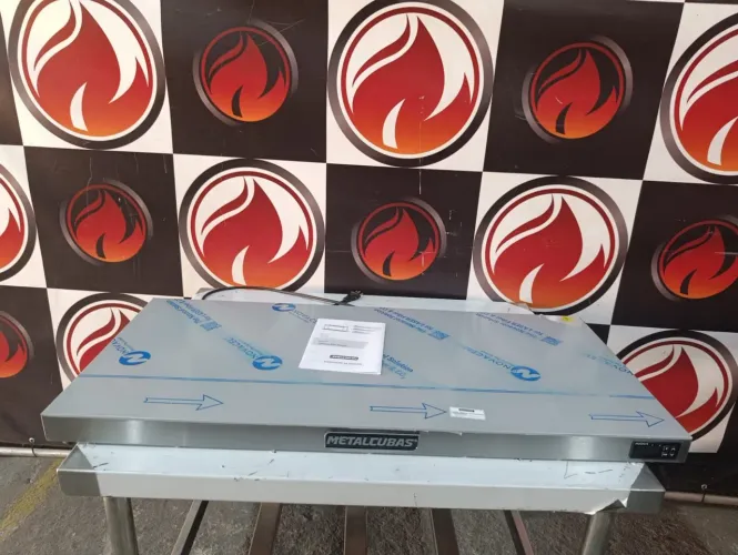 Pista Aquecida 220 volts marca Metalcubas modelo  <br>PAM 1000  potência 800W