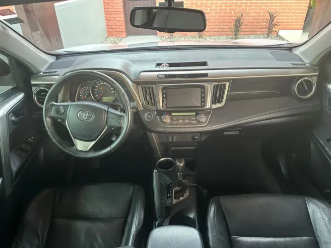 Toyota RAV4 2.0 4X4 16V Aut. 2014