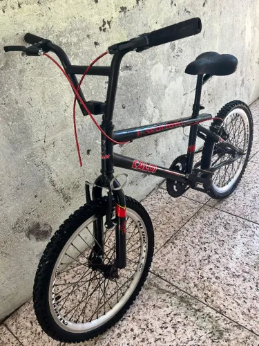 Bicicleta Caloi BMX aro 20 toda completa faço entrega grátis