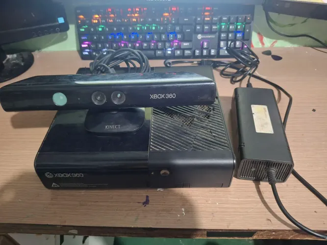 Xbox 360 com defeito e kinect