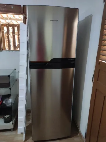 Geladeira continental TC45S inox 400L