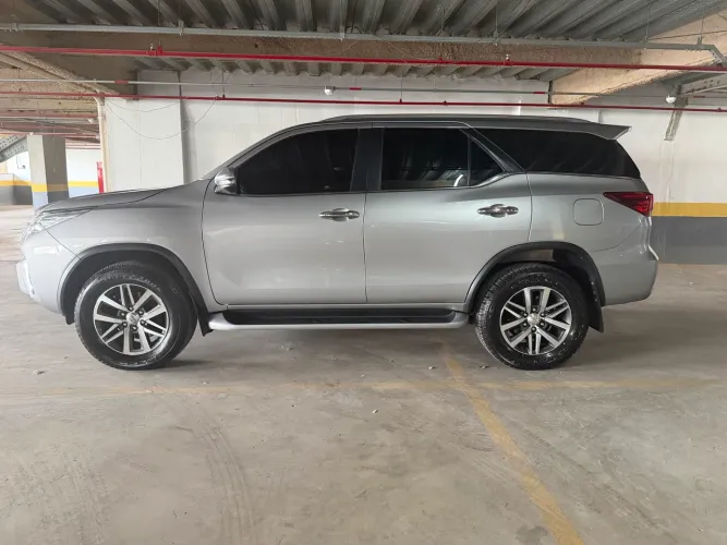 Toyota Hilux SW4 SRX 4X4 2.8 TDI 16V Dies. Aut. 2019