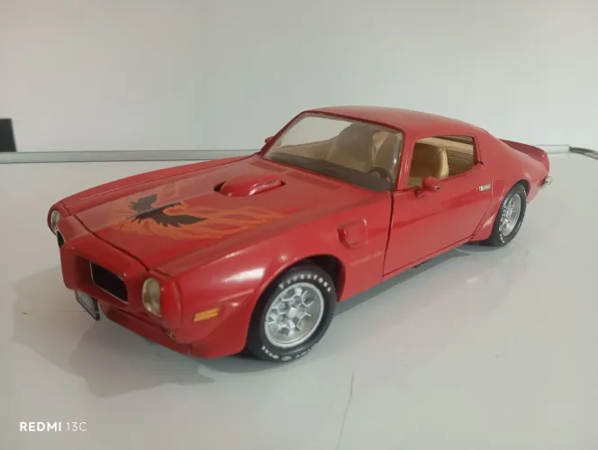 Top Miniatura Pontiac Firebird Trans Am - ERTL - escala 1/18