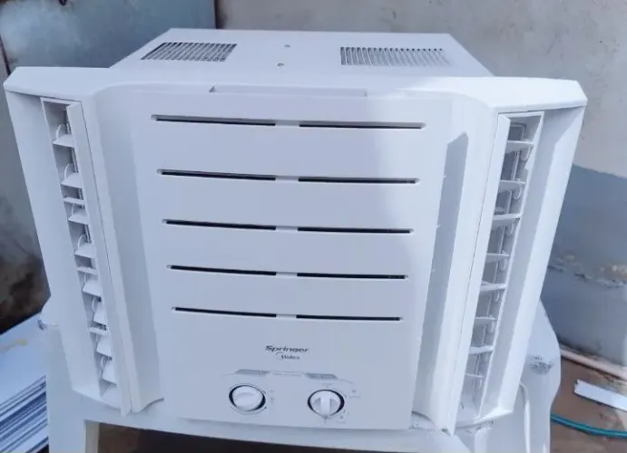 Vendo ar condicionado funcionando perfeitamente bem. Pode testar ele a vontade
