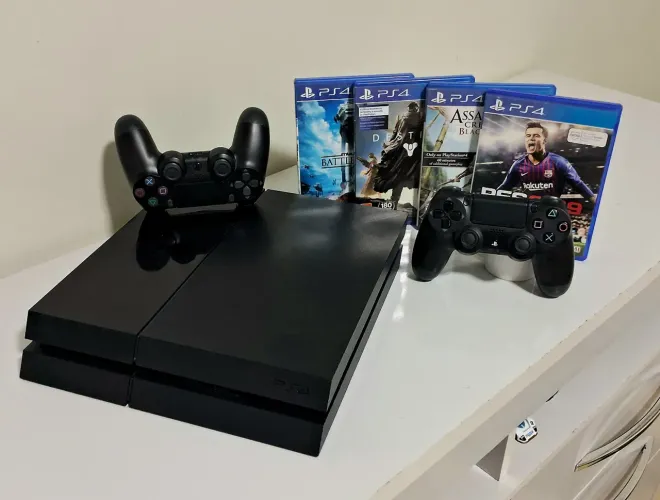 PS4 desbloqueado completinho