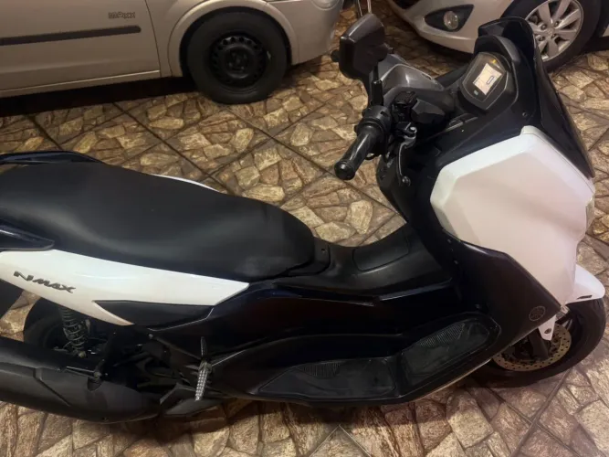 Nmax 21/22 com doc ok