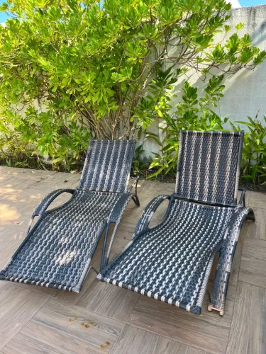 Cadeiras solar bastante resistente