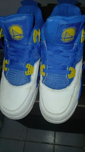 Tênis Nike azul