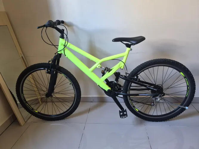 Bicicleta Colli GPS aro 26 tudo de loja em perfeito estado