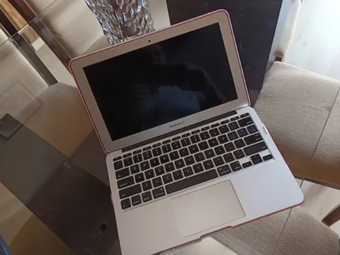 MacBook Air - 11 - 2015