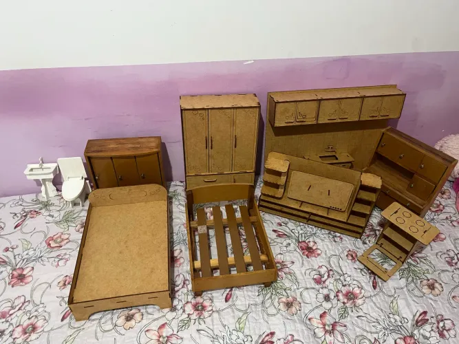 Móveis de boneca