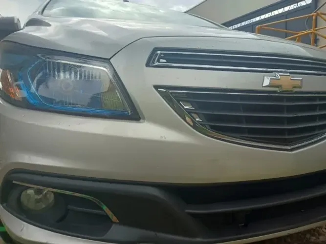 Chevrolet Onix Hatch LTZ 1.4 8V Flex Power Aut. 4P 2015
