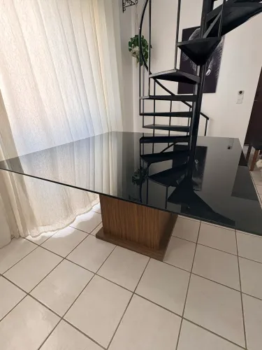 Mesa de Jantar Grande 1,40 x 1,40 com Tampo de Vidro