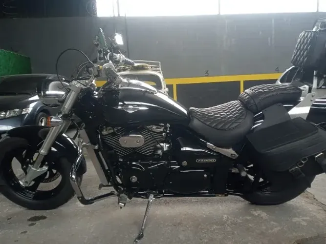 Suzuki Boulevard M800 toda revisada