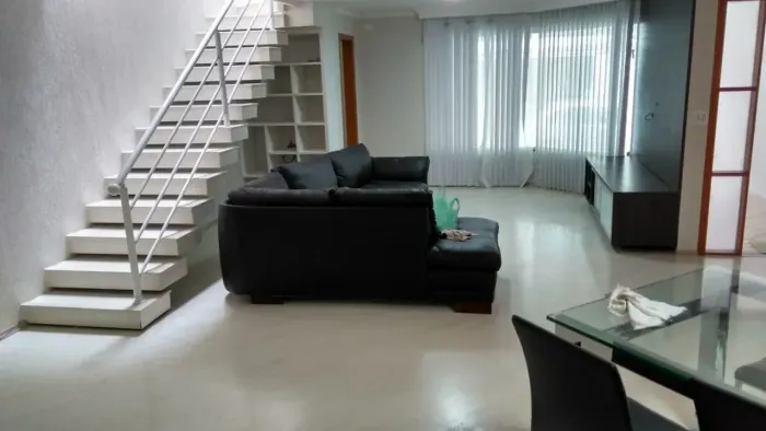 Casa / sobrado para alugar no Tatuapé, 160 m com 3 suítes, churrasqueira, portão eletrônic