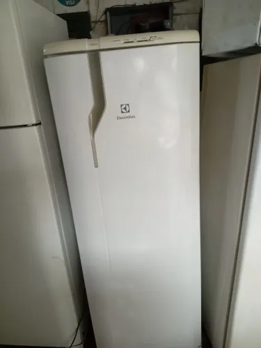 Geladeira Electrolux 262L Branca | Conservada e Funcionando Perfeitamente