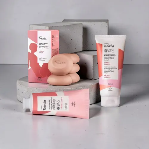 Kit Presente Natura Tododia Tâmara e Canela