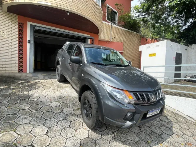 Mitsubishi L200 Tri. Outdo. GLS 2.4 CD 4X4 Die. AUT 2021
