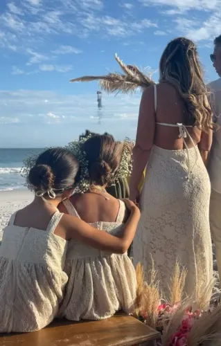 Vestido adulto de renda