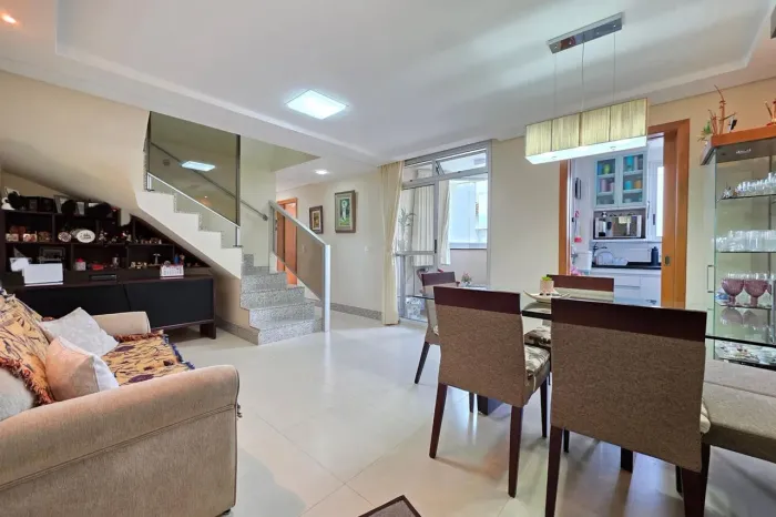 Apartamento à Venda - Esplanada, 3 Quartos, 140 m2