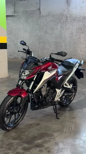 Ágio Cb 300F muito bem cuidada