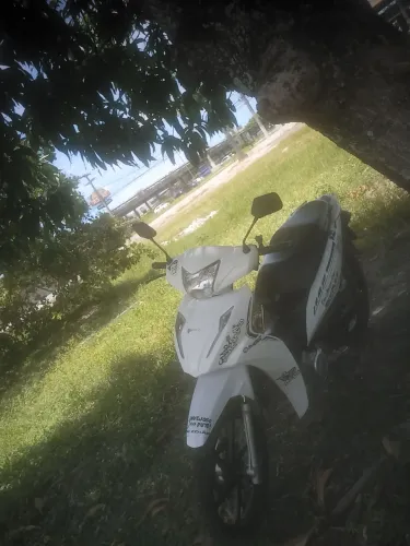 Nova moto de mulher
