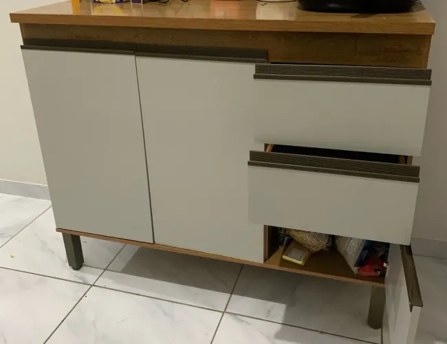 Mesa e balcão Seminovos