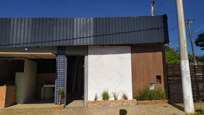Alugo galpão 250m2 emPirassununga sp, 