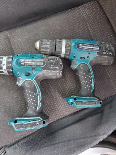 Máquinas pra arrumar ou tirar peças 