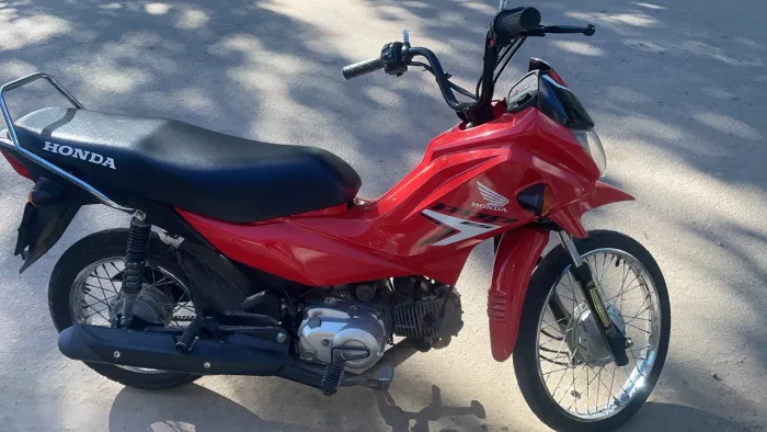 Segundo dono, moto com película transparente (Negócio Preço)