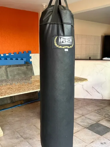 Saco de Pancadas Punch 28kg