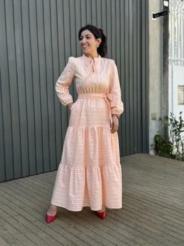 Vestido de algodão longo novo com faixa na cintura