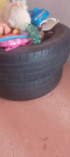 Pneu 185/70/14 usado