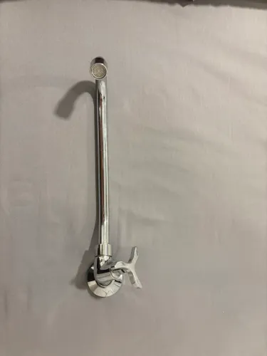 Vendo torneira bica móvel