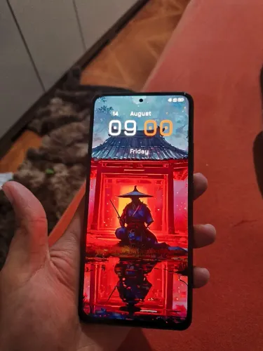 POCO F3