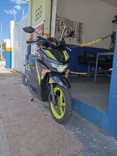 Yamaha Neo 125 ÚNICO DONO + Chave Reserva + Manual + Baixo KM