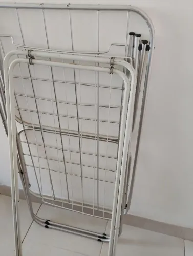 Verde se churrasqueira elétrica, 2 varais de chão 