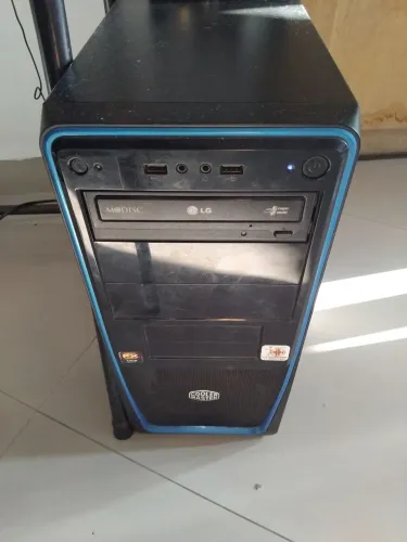 Vendo pc com teclado e mouse R$ 390