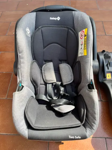 Cadeirinha SAFETY 1st COMPLETA