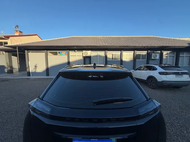 Peugeot 2008 Allure 1.0 Turbo Flex 5P Aut. 2025