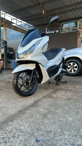 Pcx muito nova, único dono!