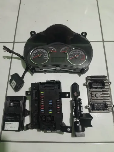 Kit code injeção fiat palio atractive 1.0   2015  