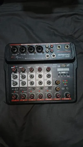Mesa de Som Soundvoice MC6BT - 6 Canais
