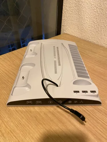 Base de Resfriamento para PS5 com 2 carregadores para DualSense- COM NIVEL DE RESFRIAMENTO