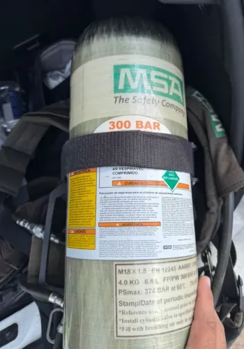 Respirador autonomo para espaço confinado e incêndio.