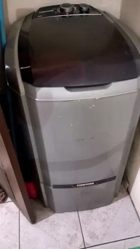 Vendo este tanquinho da marca colomarq com defeito no motor