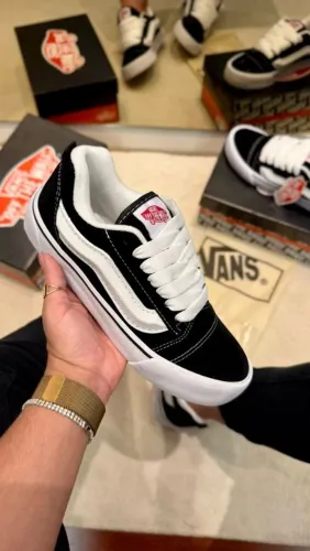 Vans Knu