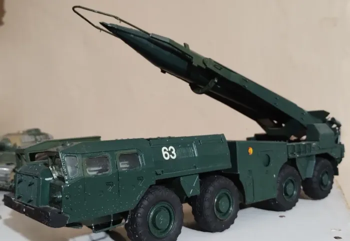 Miniatura Lançador de Míssil Soviético Scud-B 1/35