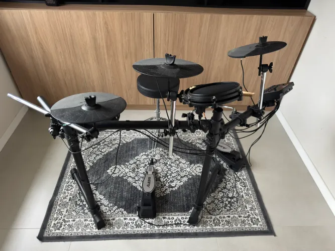 Bateria eletrônica Alesis Turbo Mesh Kit
